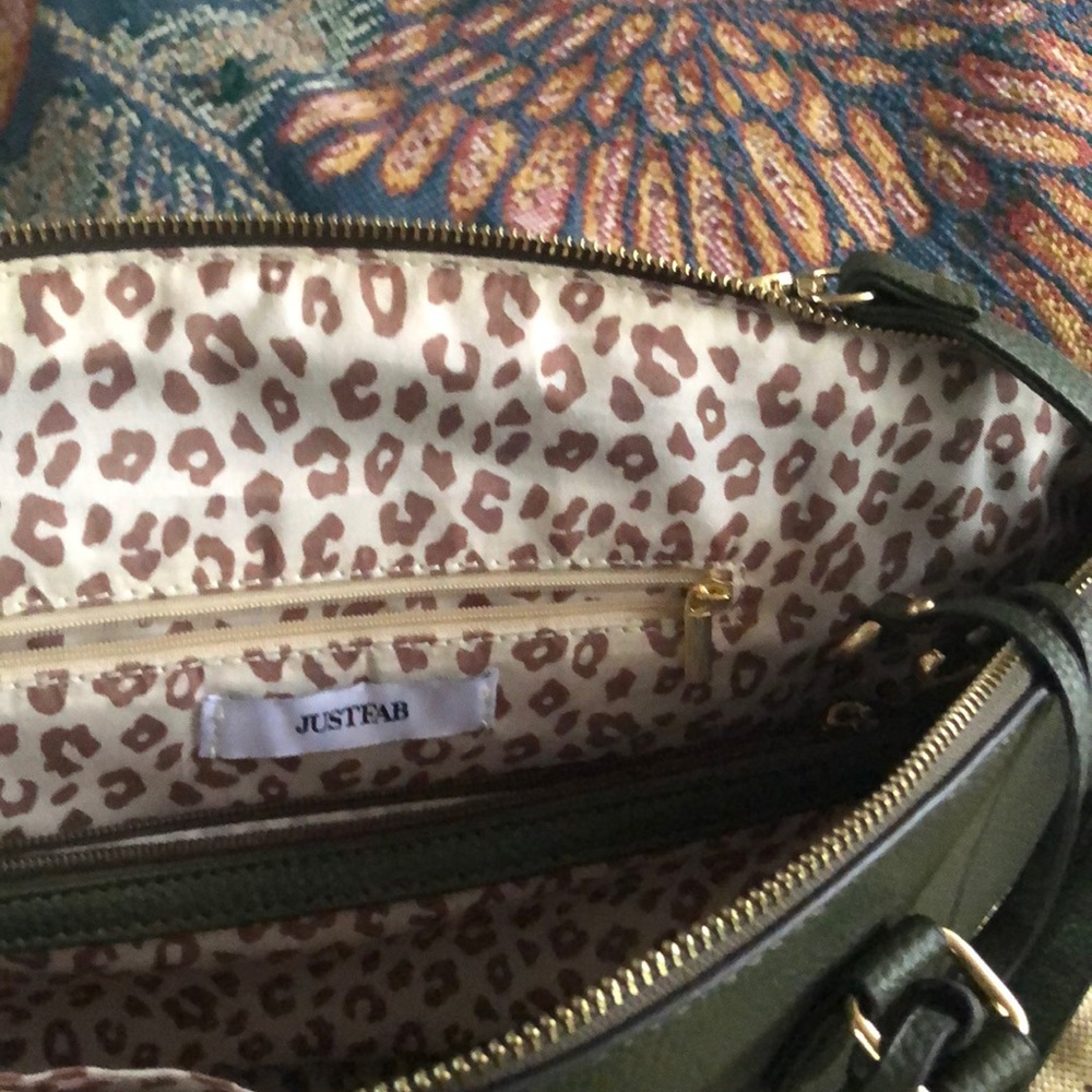 Just Fab Green Cheetah Purse